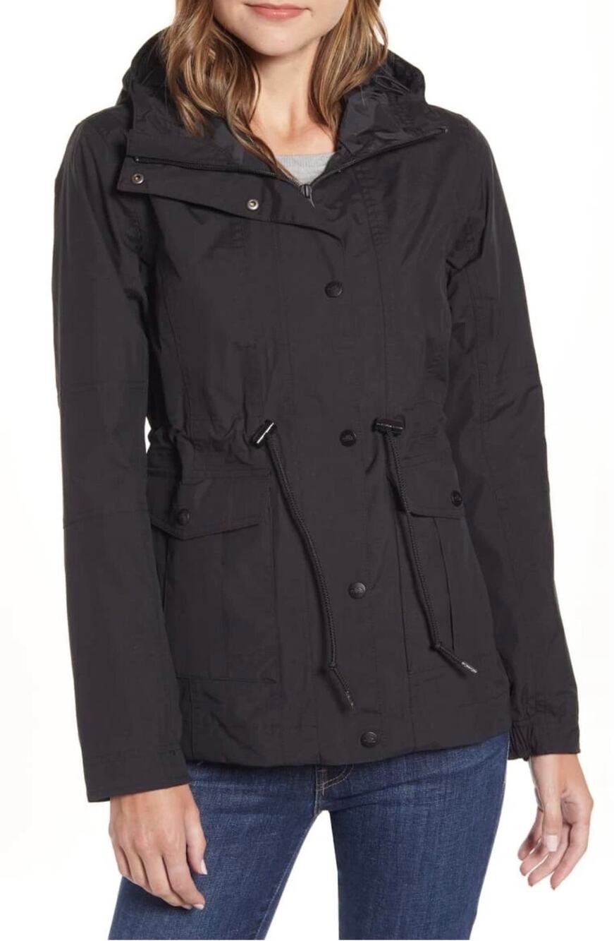 The North Face Zoomie Jacket in an olive green shade, 149$